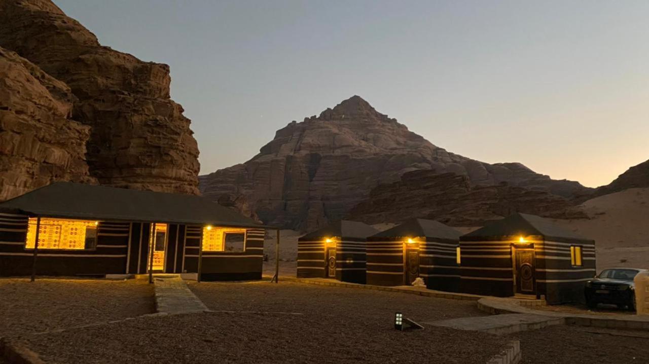 Desert Jewel Camp Wadi Rum Exteriör bild